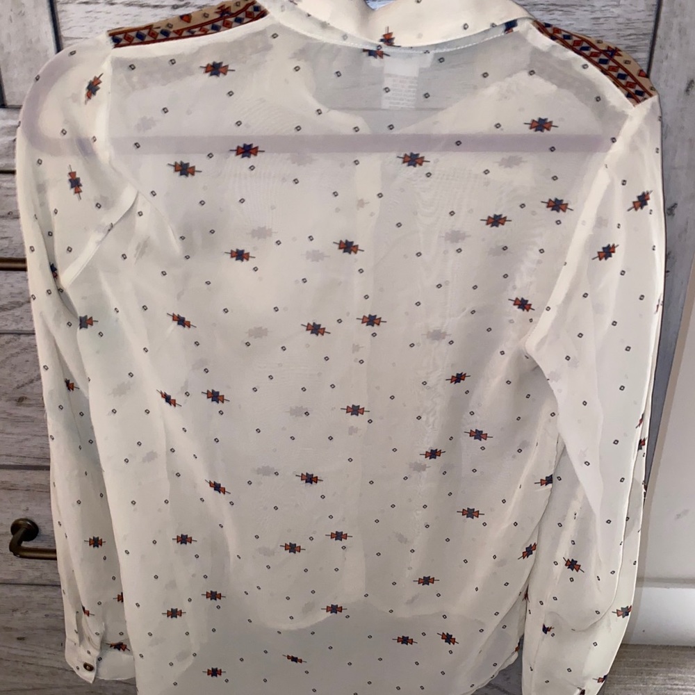 Women’s long sleeve shirt size S